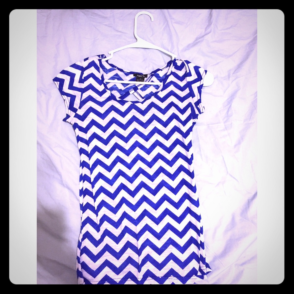 Blue and white chevron shirt!